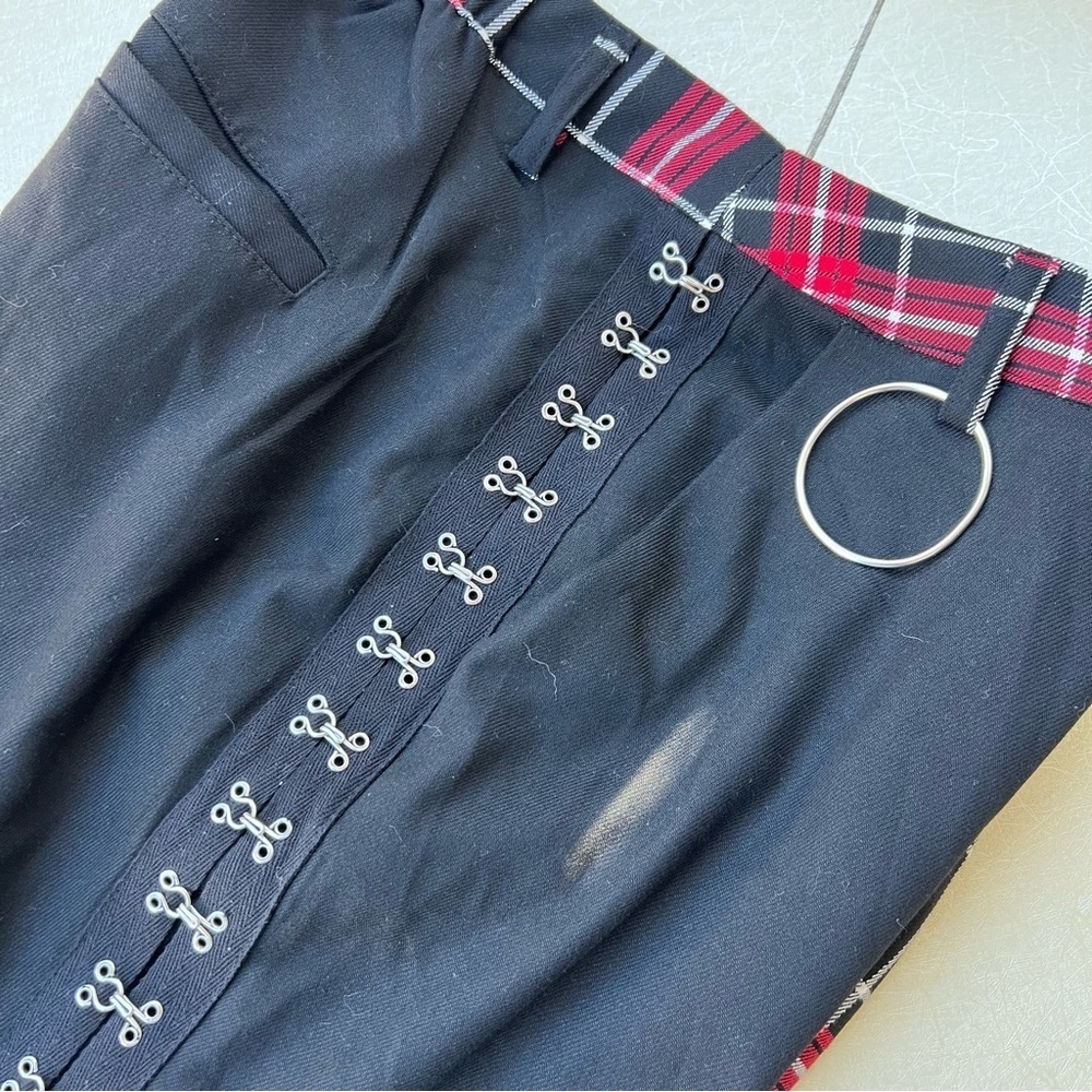 Hot Topic Plaid Pants Women's Small Black & Red Split Leg High Rise Women’s Size - Picture 4 of 8